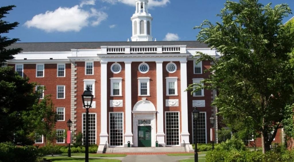 Harvard e outras universidades dos EUA oferecem cursos online gratuitos