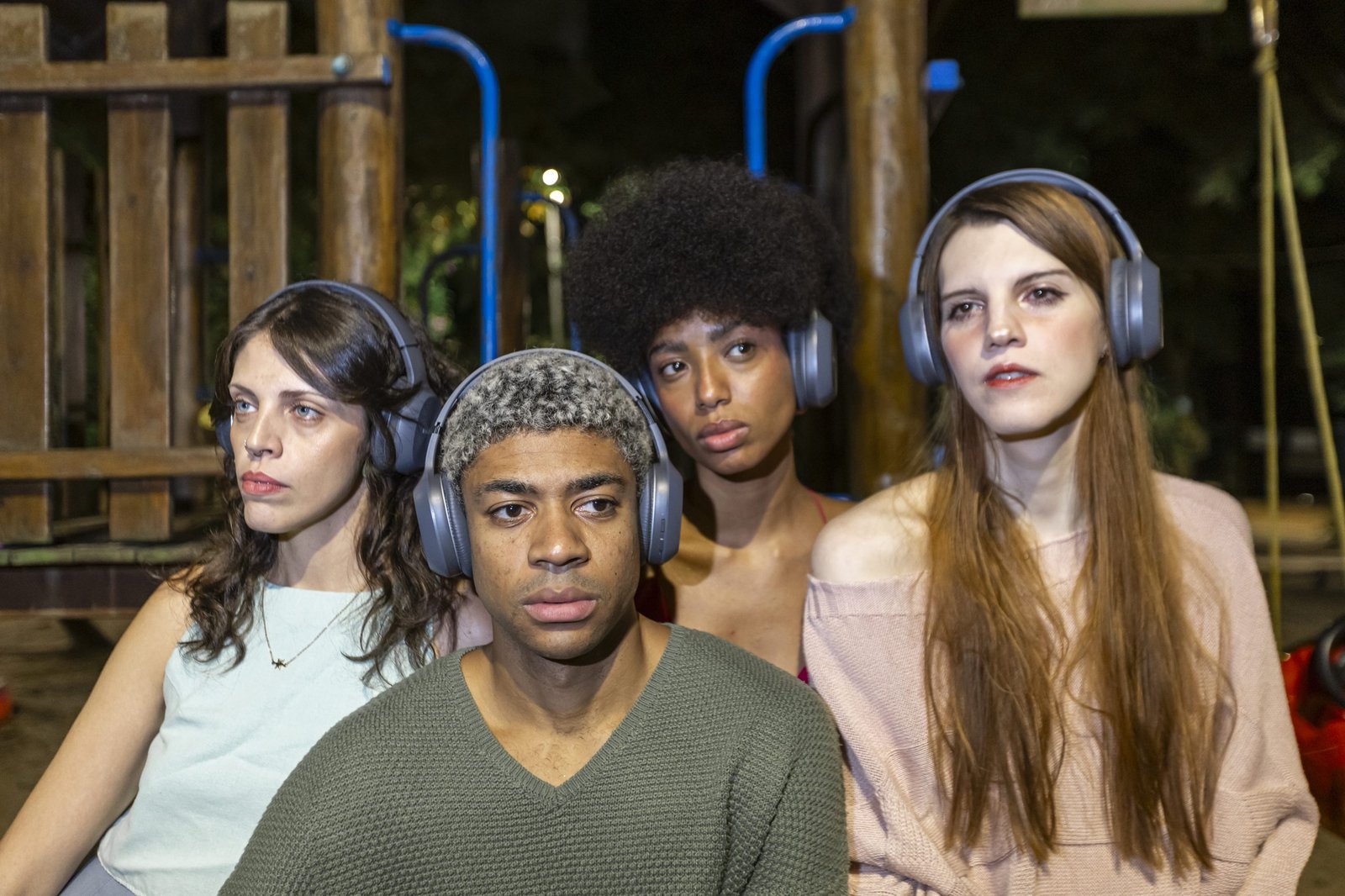 o “Ausculta Coletiva”, coletivo formado por egressos da SP Escola de Teatro, estreia sua primeira peça: Sobre Ausências Paternas. Foto: Igor Miranda