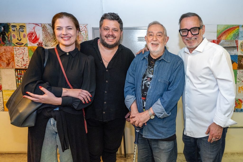 Lançamento do livro “Breves Apontamentos Sobre o Teatro Das_Nas_Pelas_Periferias”, com organização de Alexandre Mate e editoração do Selo Lucias. Na SP Escola de Teatro. (19/06/2024). | Foto por @AndreStefano