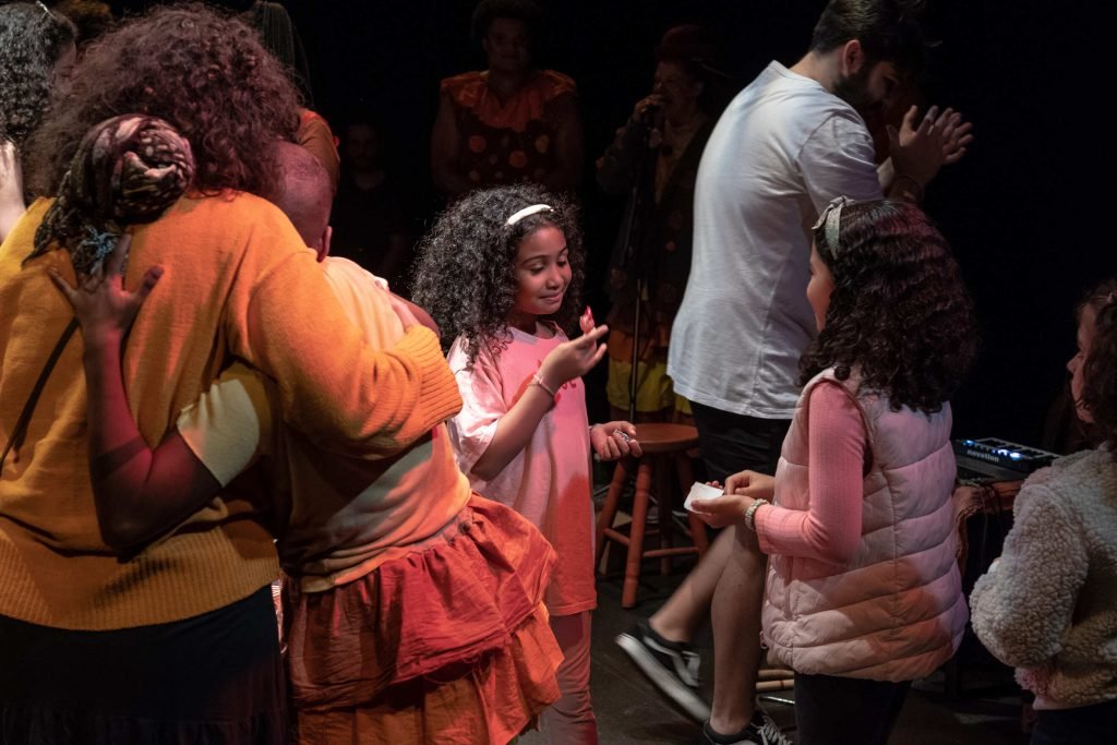 Apresentação da peça “No dia seguinte todo mundo riu”, feita pelos estudantes da SP Escola de Teatro, na Unidade Roosevelt. (6/7/2024). | Foto: Rodrigo Reis