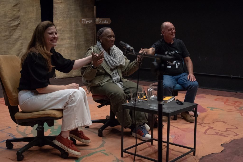 Encontro sobre psicanálise e teatro, a partir da residêndia artística "Hello, Édipo", Elen Londero, Bartholomeu De Haro e Isildinha Baptista Nogueira. (5/10/2024). | Foto: Rodrigo Reis