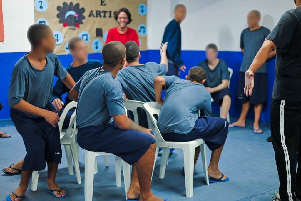 Oficina de teatro na Fundação Casa Rio Paraná, a partir da contrapartida dos alunos bolsistas do Programa Oportunidades. (12/11/2024). | Foto: Clara Silva.