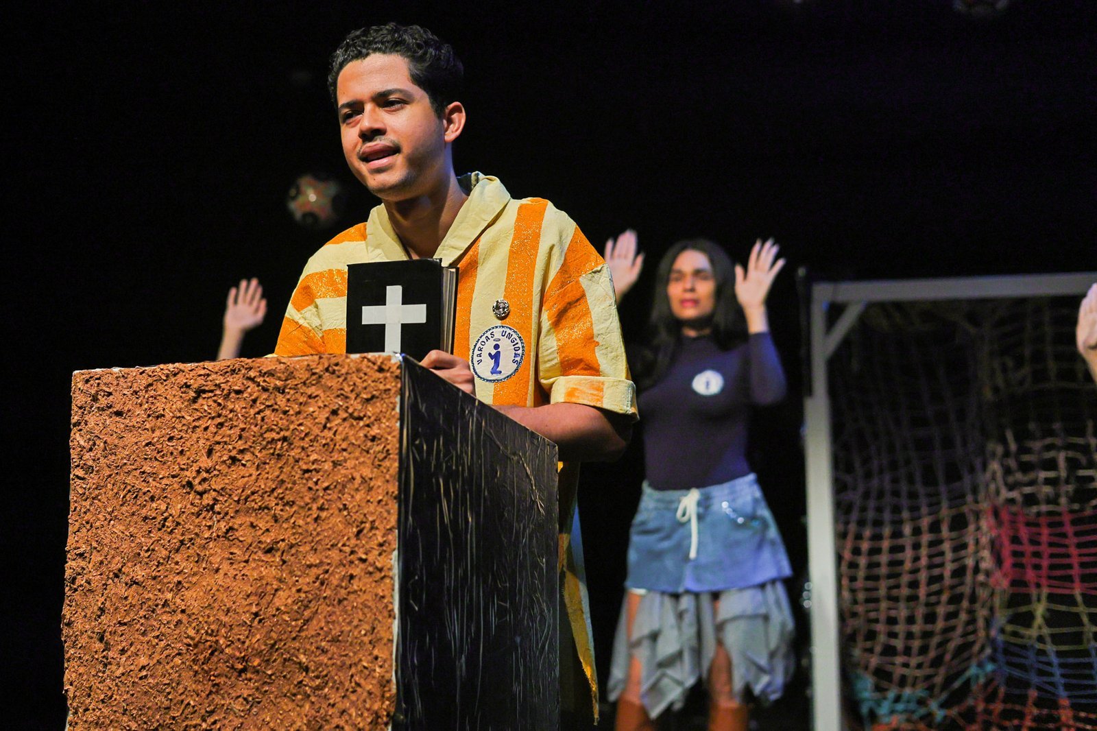 Experimento III do grupo N4 Amarelo, do segundo semestre de 2024, na SP Escola de Teatro. | Foto: Clara Silva.