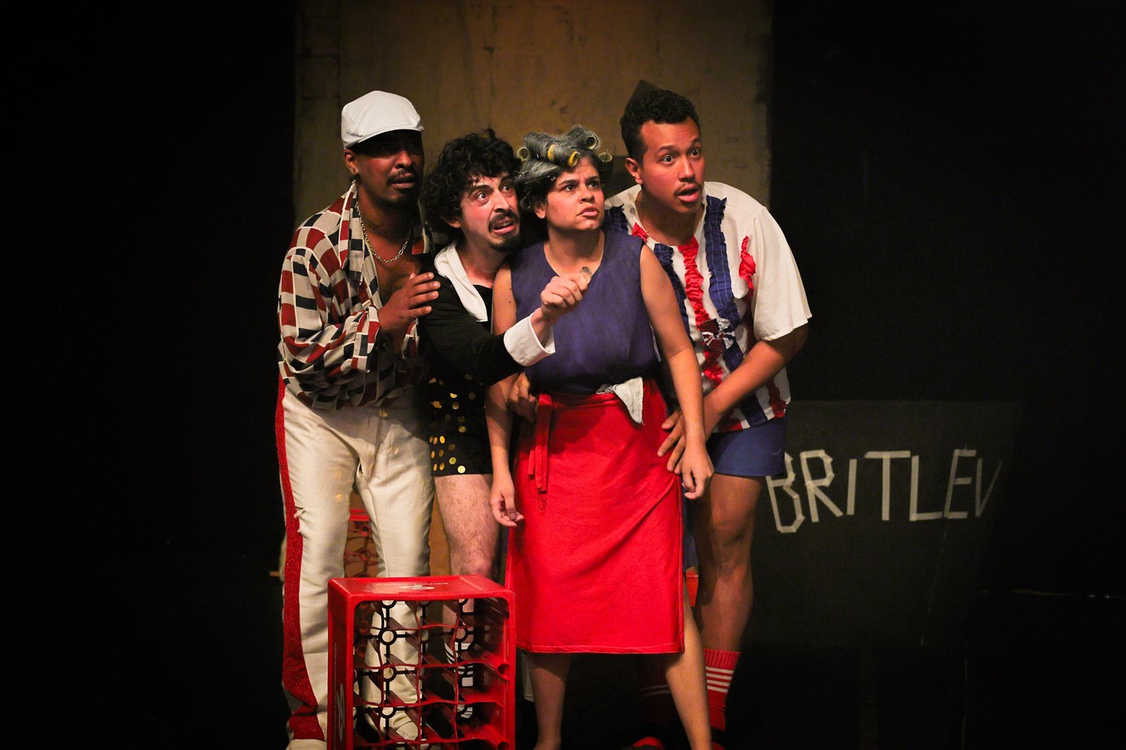 Experimento III do grupo N8 Amarelo, do segundo semestre de 2024, na SP Escola de Teatro. | Foto: Clara Silva.