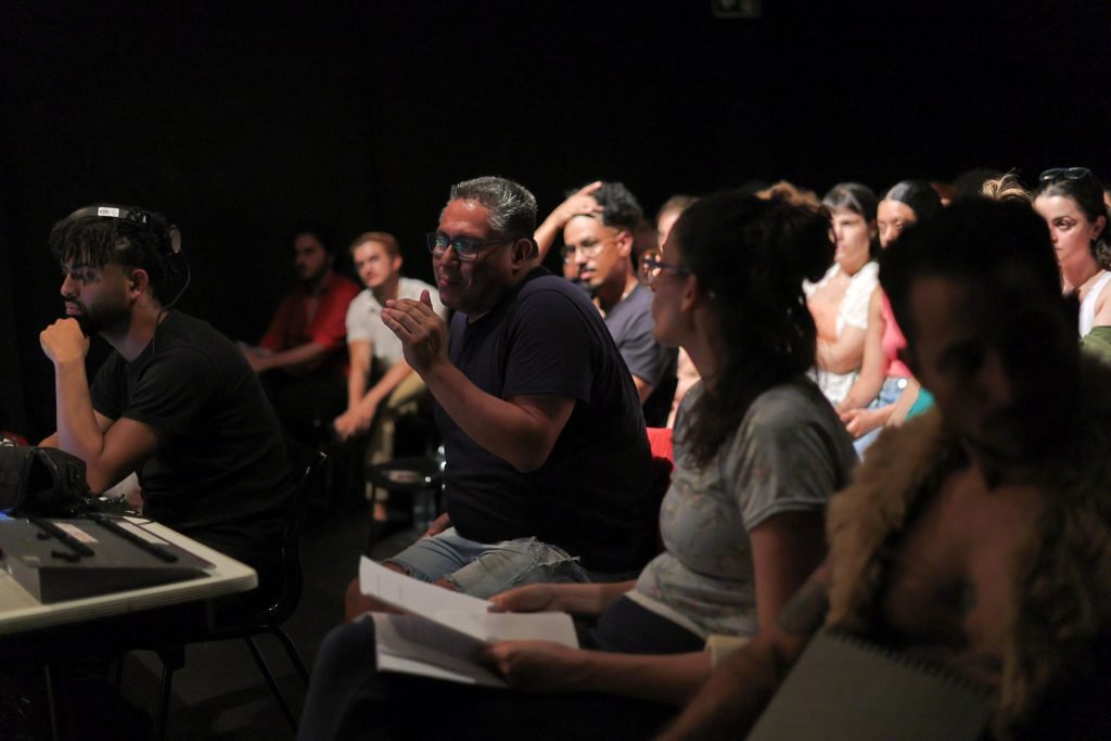 Curso “Atuando no audiovisual: presença e escuta” com Christian Landi, na sede Roosevelt da SP Escola de Teatro. (16/01/2025) | Foto: Clara Silva.