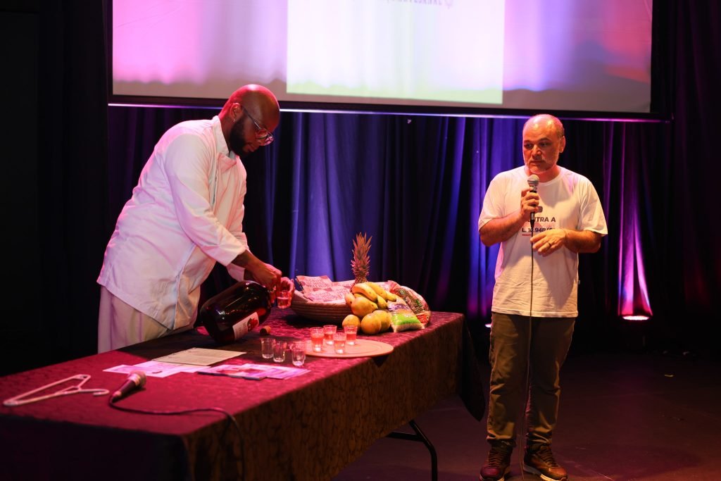 Cozinha Falada – Empreendimentos Trans Alimentação e Direitos, com Miguel Luz, Chef de Cozinha e empresário da Cachaçaria Menina dos Olhos e André Luzzi, Doutor em Saúde Pública pela USP. (29/01/2025). | Foto: Clara Silva.