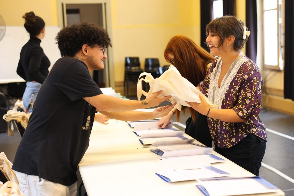 Recepção dos estudantes do 1° semestre de 2025, na sede Brás da SP Escola de Teatro. (01/02/2025). | Foto: Ana Kei.