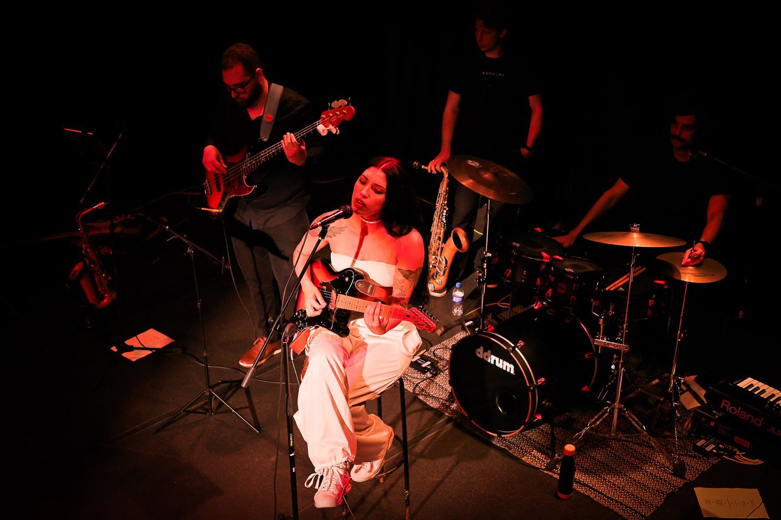 SP Música, show de lançamento do EP “Efêmero” de Juliane Hooper, a sede Roosevelt da SP Escola de Teatro. (12/04/2025) | Foto: Clara Silva