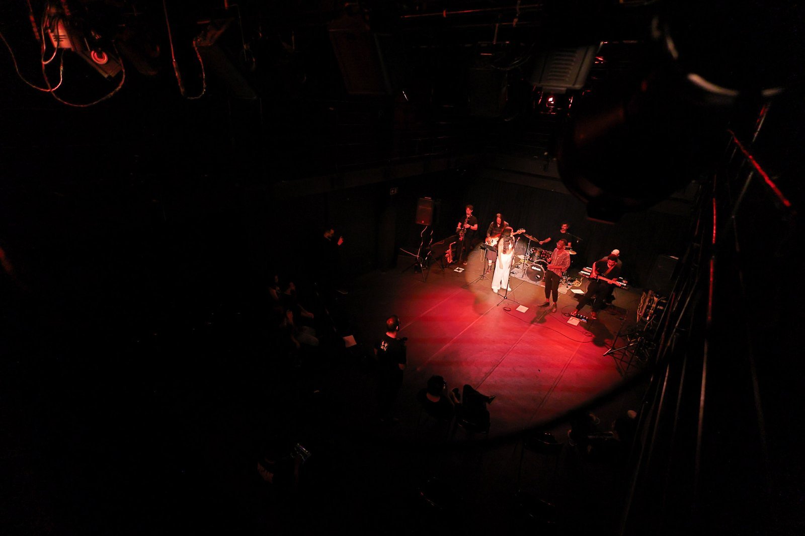 SP Música, show de lançamento do EP “Efêmero” de Juliane Hooper, a sede Roosevelt da SP Escola de Teatro. (12/04/2025) | Foto: Clara Silva