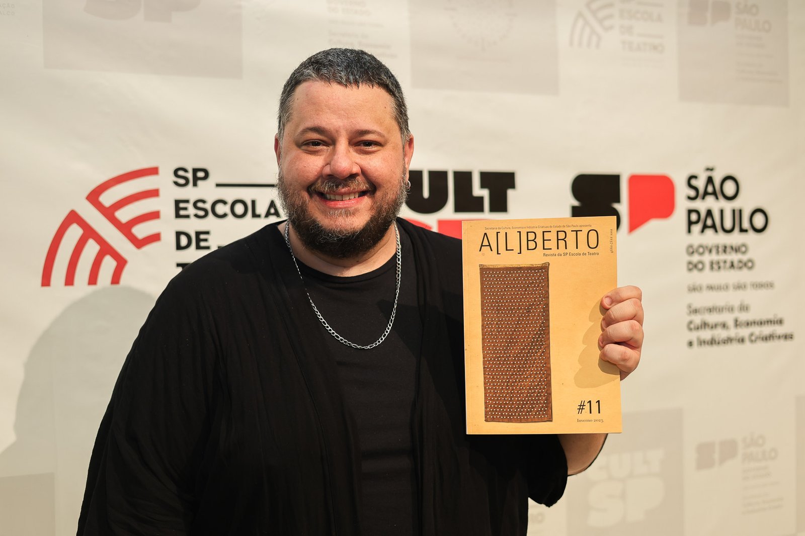 Lançamento da Revista A[L]BERTO #11 na sede Roosevelt da SP Escola de Teatro. (03/09/2025). | Foto: Clara Silva