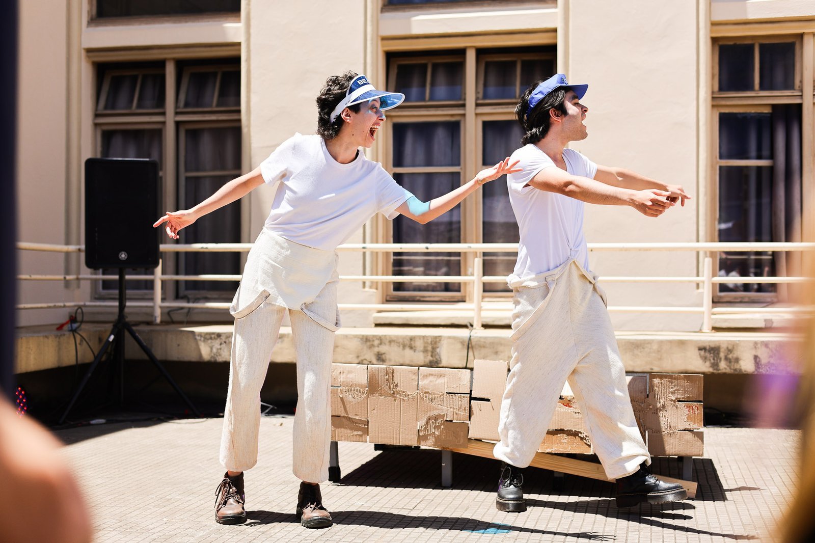 Experimento II do grupo N2 Vermelho, do segundo semestre de 2025, na SP Escola de Teatro. | Foto: Clara Silva.