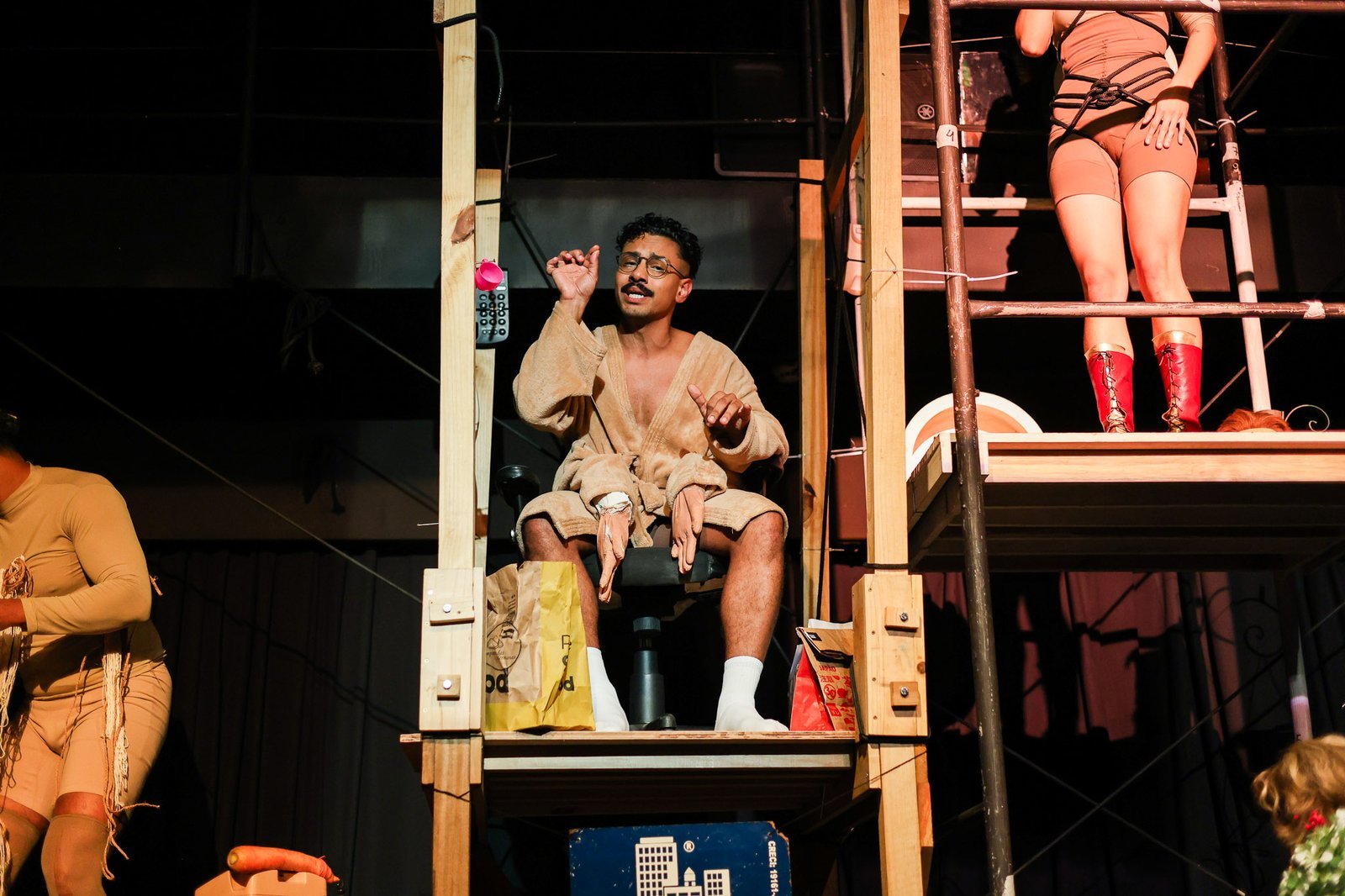 Experimento II do grupo N4 Amarelo, do segundo semestre de 2025, na SP Escola de Teatro. | Foto: Clara Silva.