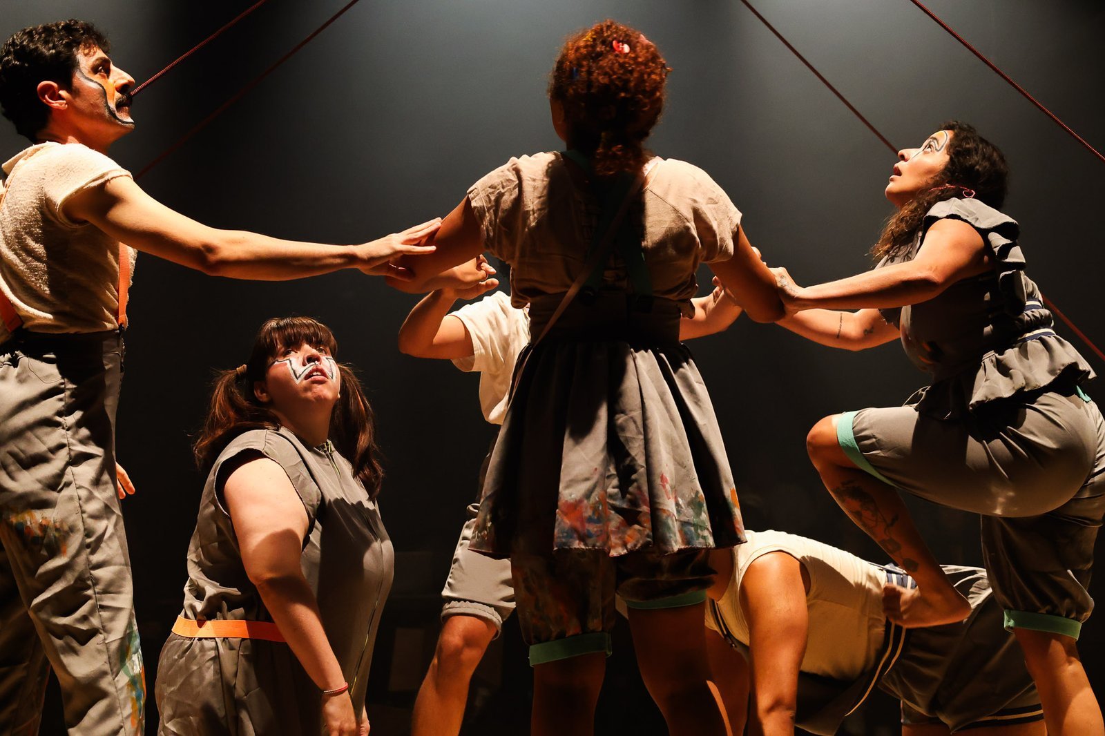 Experimento II do grupo N5 Amarelo, do segundo semestre de 2025, na SP Escola de Teatro. | Foto: Clara Silva.