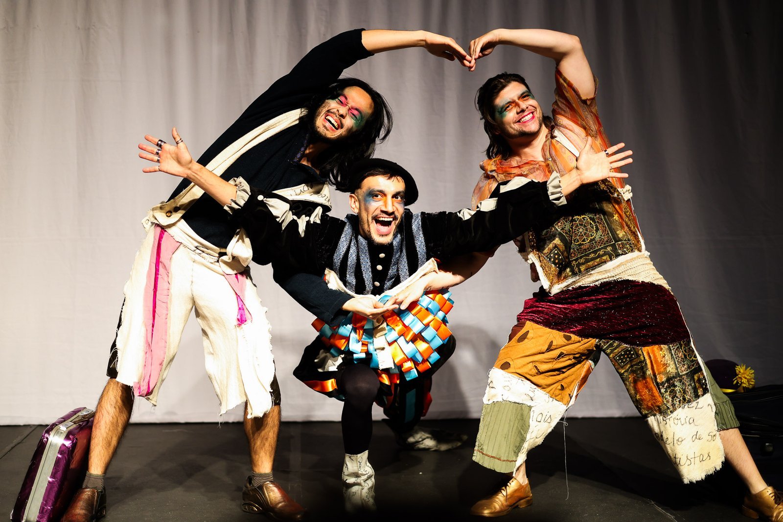 Experimento II do grupo N8 Amarelo, do segundo semestre de 2025, na SP Escola de Teatro. | Foto: Clara Silva.